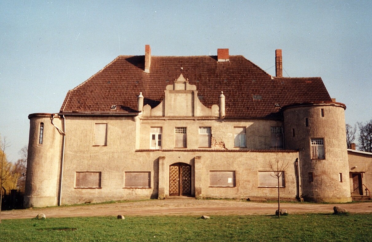 schloss_stolpe_arkadengang_2